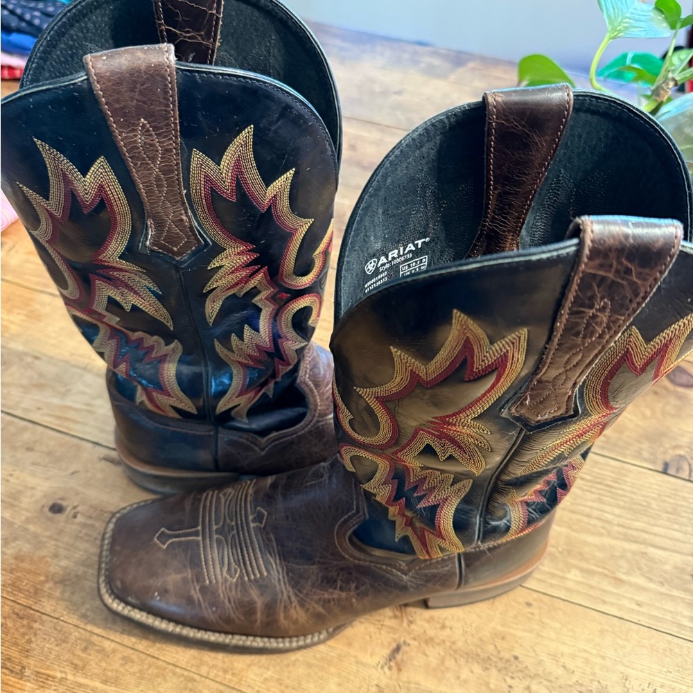 Ariat Western Cowboy Boots